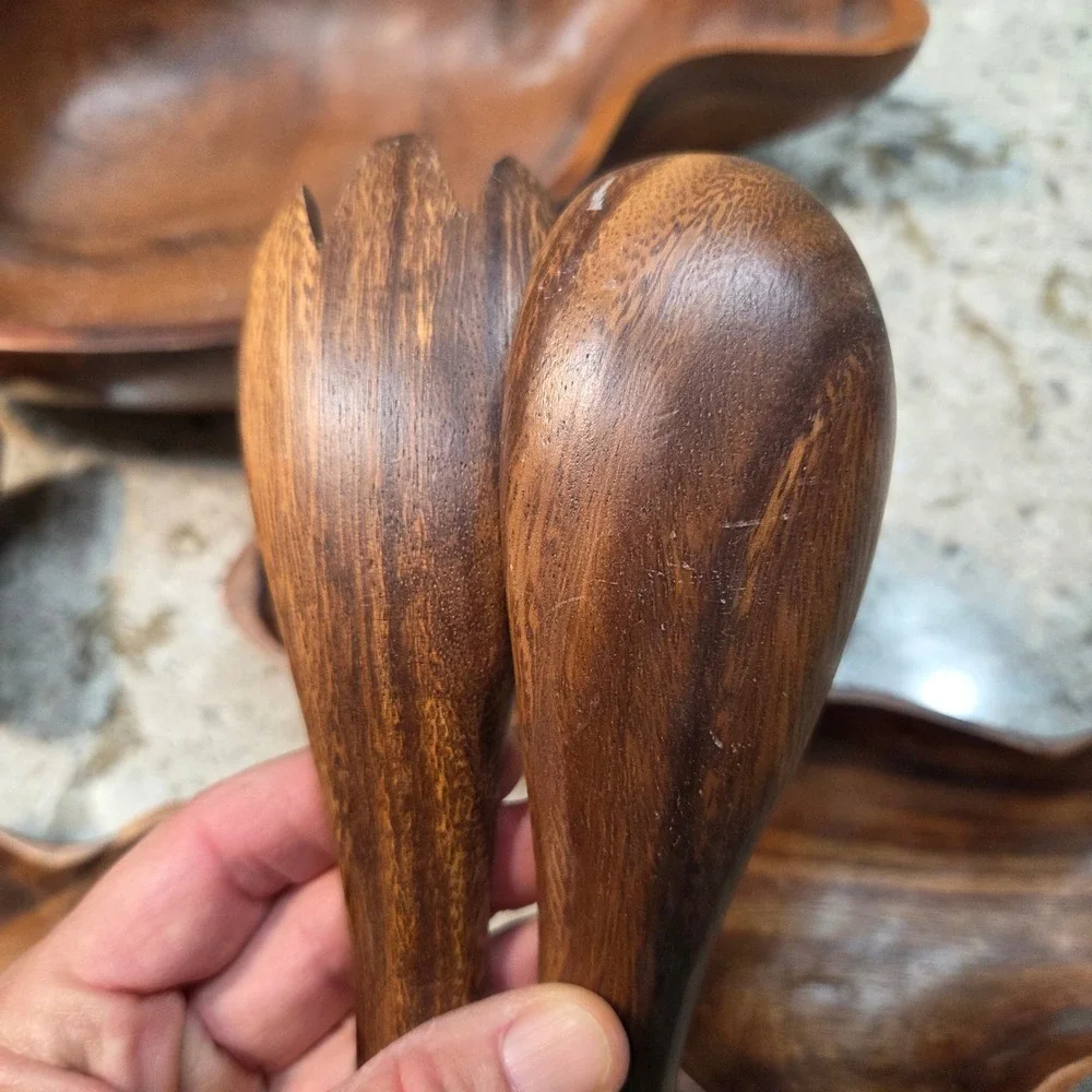Hilo Hattie Monkey Pod Wood Fish Salad Set Serving Bowl Small Bowls Utensils MCM